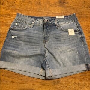 Women’s shorts 4  NEW